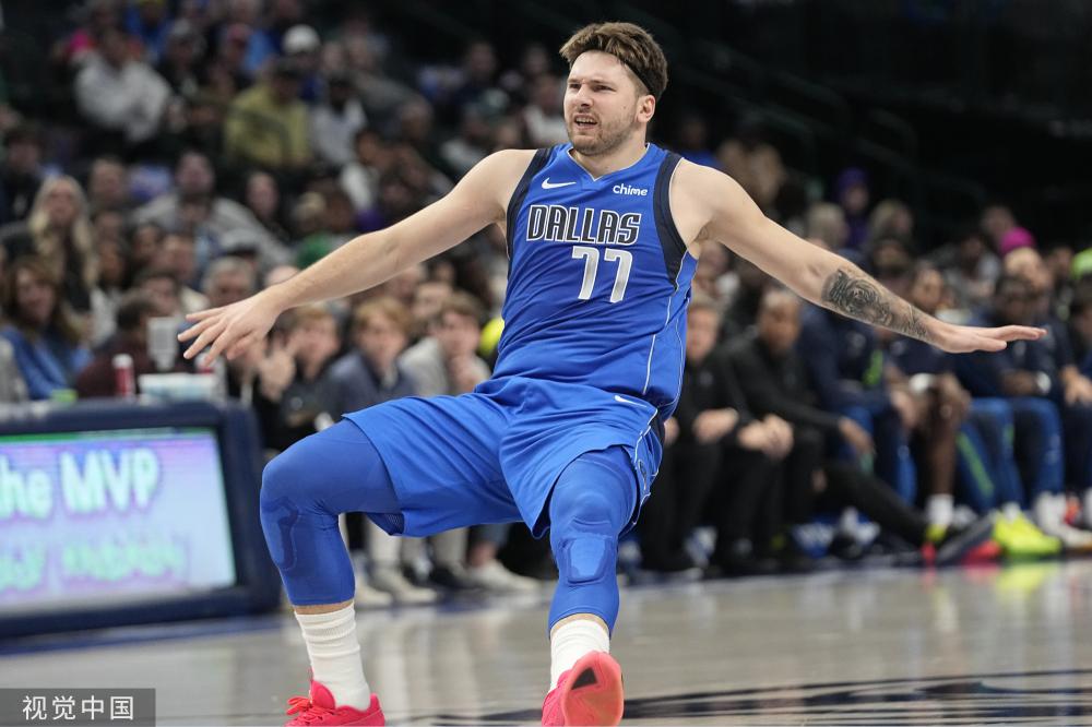 C罗通过 C罗通过