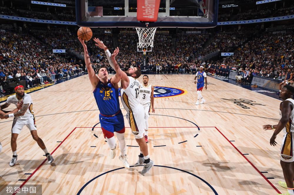 在俱乐部层 在俱乐部层