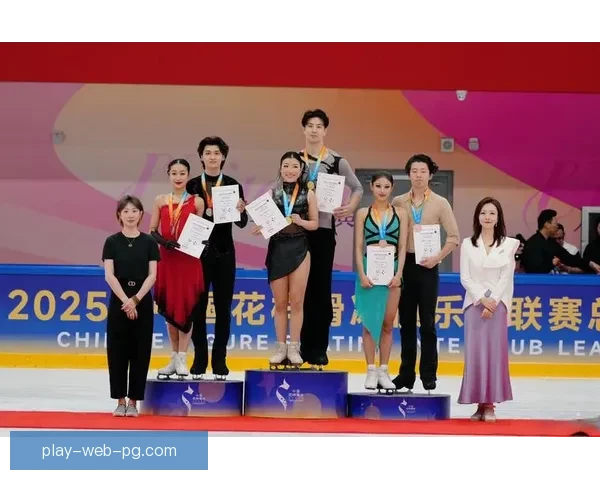 滑冰赛程全攻略:技术要点、选手风采、精彩瞬间汇总 滑冰赛程全攻略:技术要点、选手风采、精彩瞬间汇总